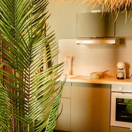 La Canopee, Jungle De Luxe - Jacuzzi Sauna Apartment Homecourt