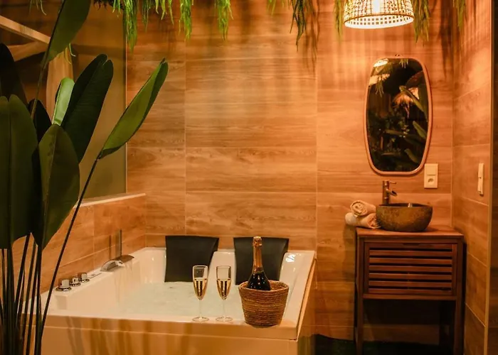 La Canopee, Jungle De Luxe - Jacuzzi Sauna Апартаменты