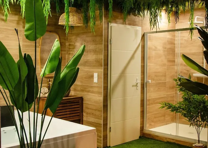 Апартаменты La Canopee, Jungle De Luxe - Jacuzzi Sauna